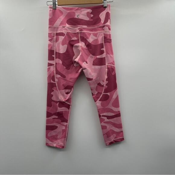 Zyia Active Light n Tight Pink Camo High Rise Cropped Leggings Size 4 - Picture 5 of 11